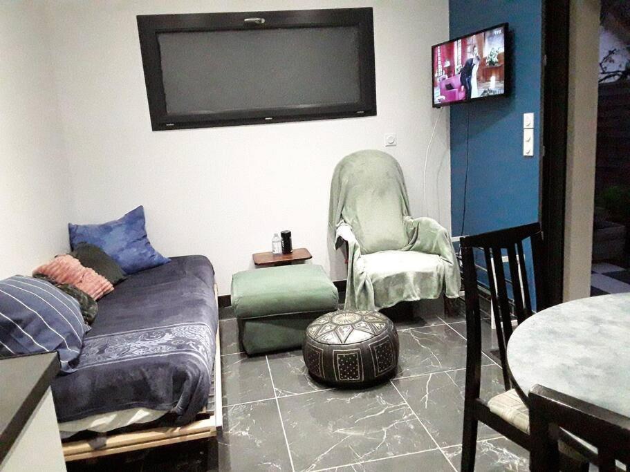 Maisonnette 28 M2 Au Fond Du Jardin Calme&Confort مونديفيل المظهر الخارجي الصورة