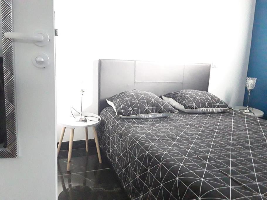 Maisonnette 28 M2 Au Fond Du Jardin Calme&Confort مونديفيل المظهر الخارجي الصورة