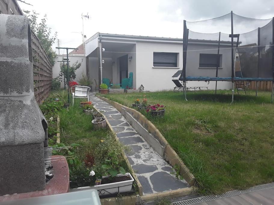 Maisonnette 28 M2 Au Fond Du Jardin Calme&Confort مونديفيل المظهر الخارجي الصورة