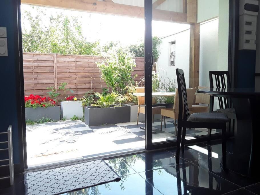 Maisonnette 28 M2 Au Fond Du Jardin Calme&Confort مونديفيل المظهر الخارجي الصورة